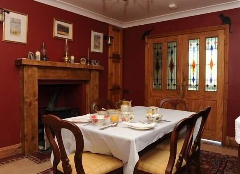 Dining room Photo