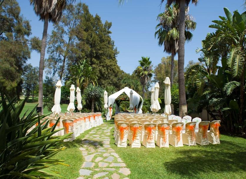 Banquet hall Photo