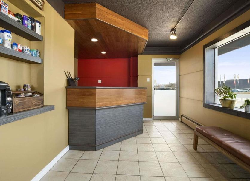 Front desk Photo