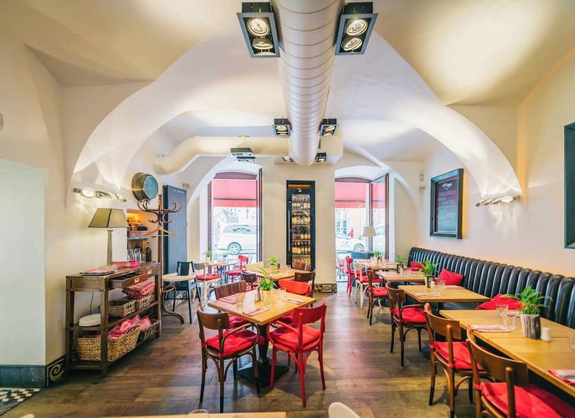 Restaurant Photo