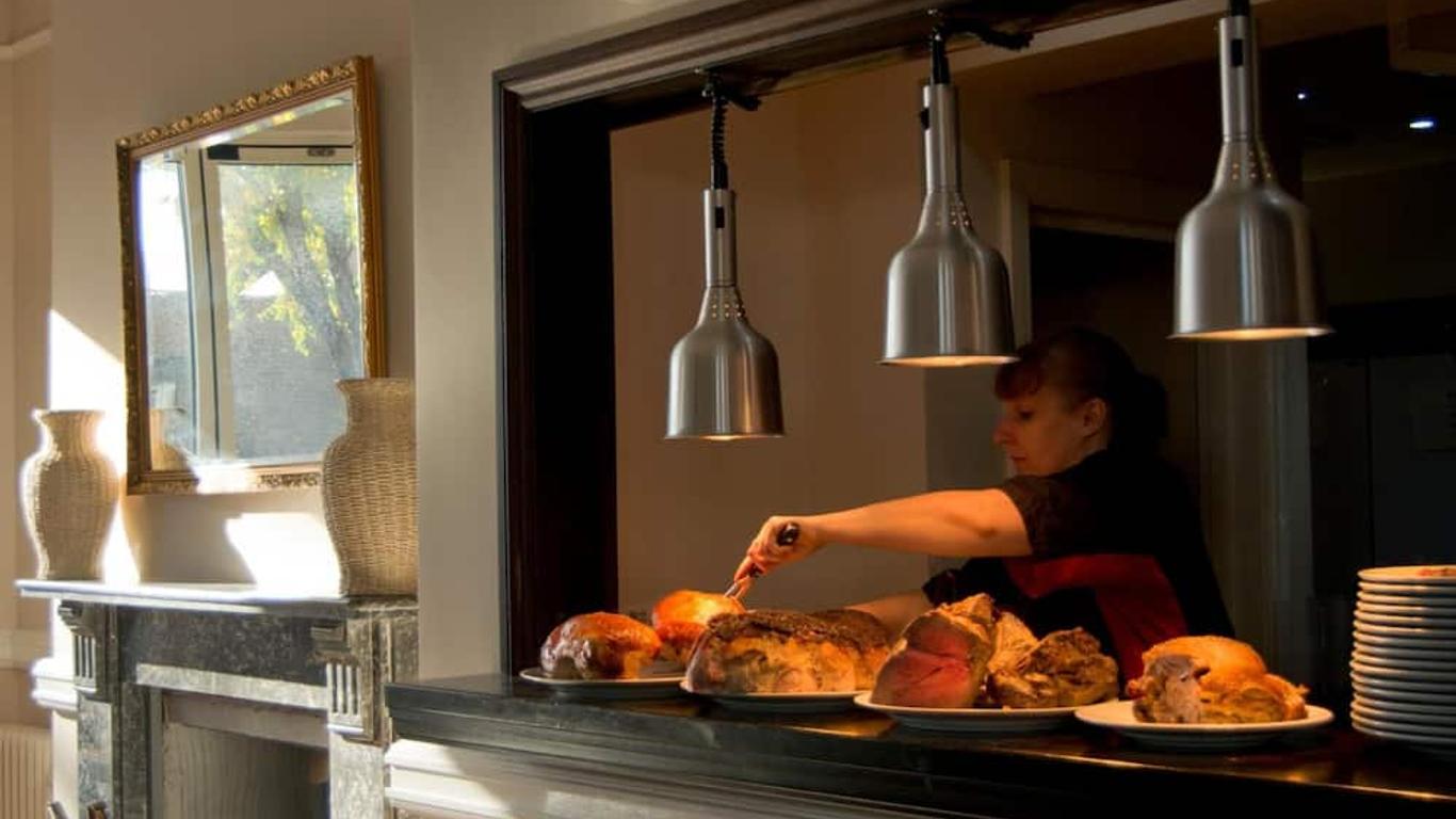 Crofts Hotel