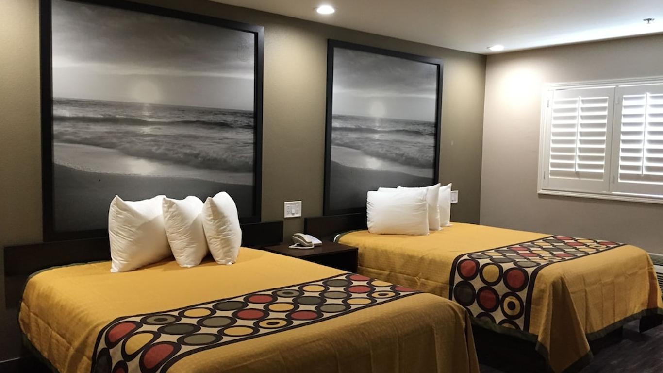 Super 8 by Wyndham National City Chula Vista