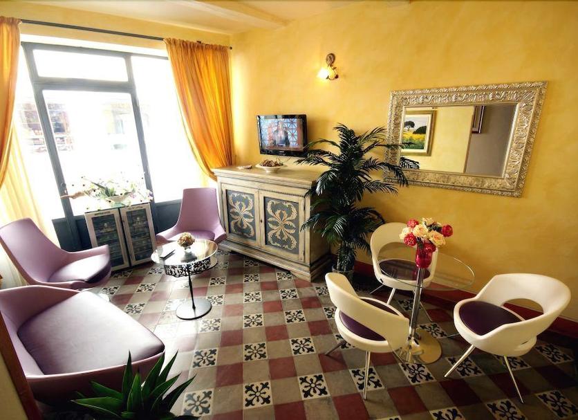 Living room Photo
