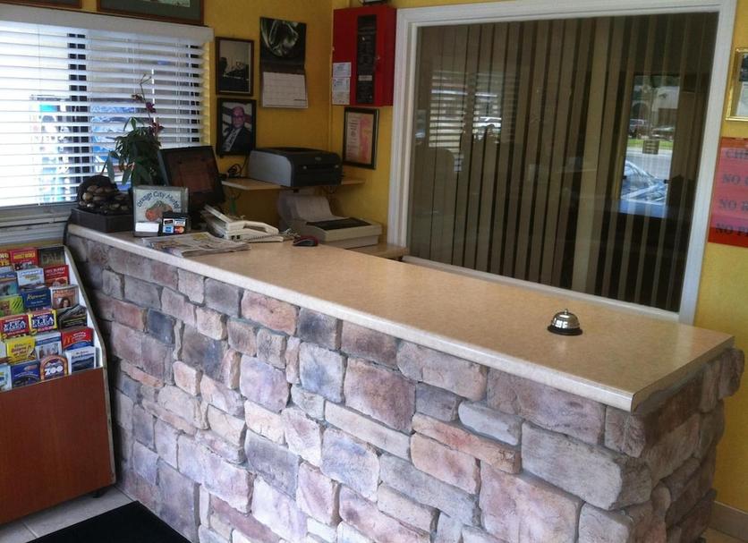 Front desk Photo