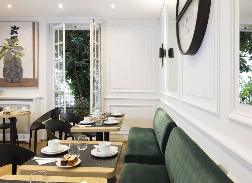 Restaurant Photo
