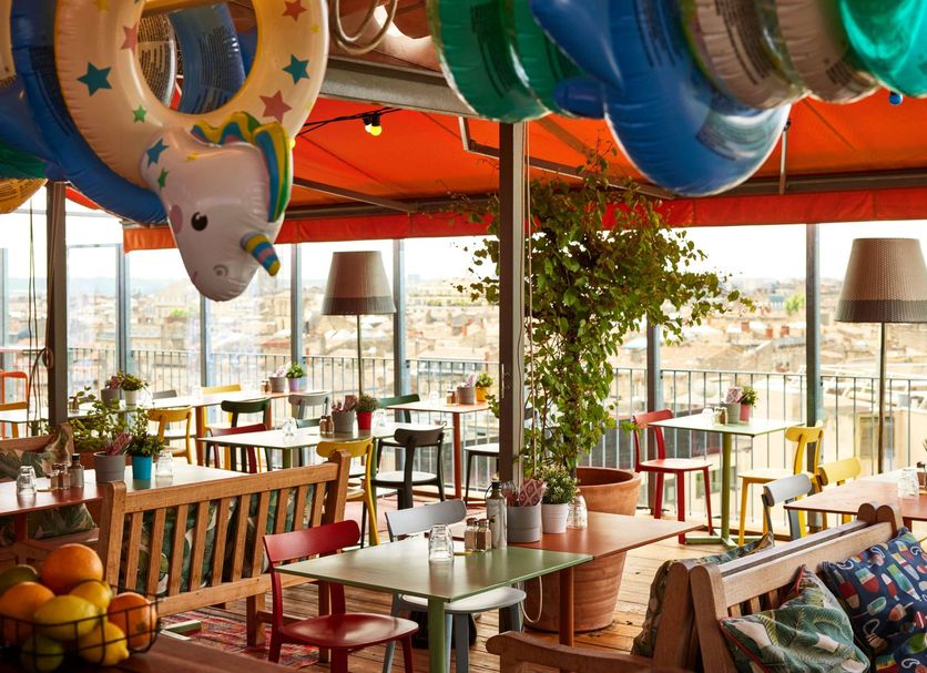 Restaurant Photo
