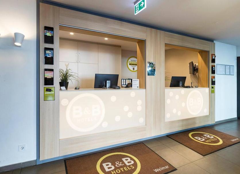 Front desk Photo