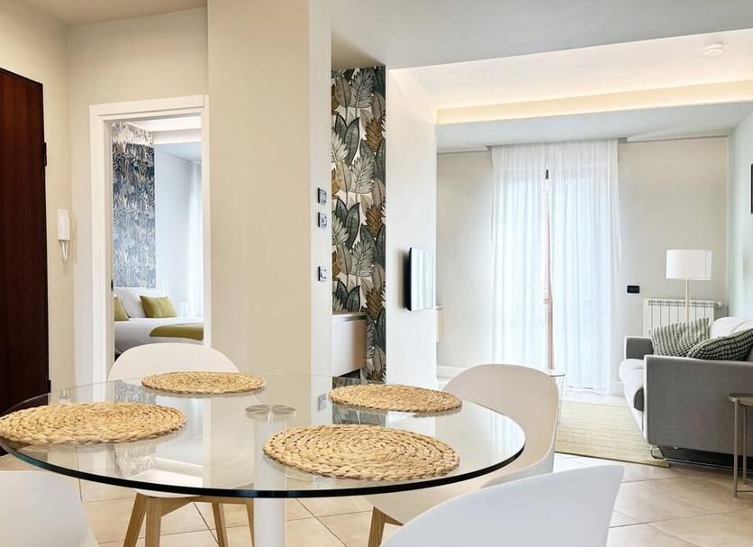 Dining room Photo