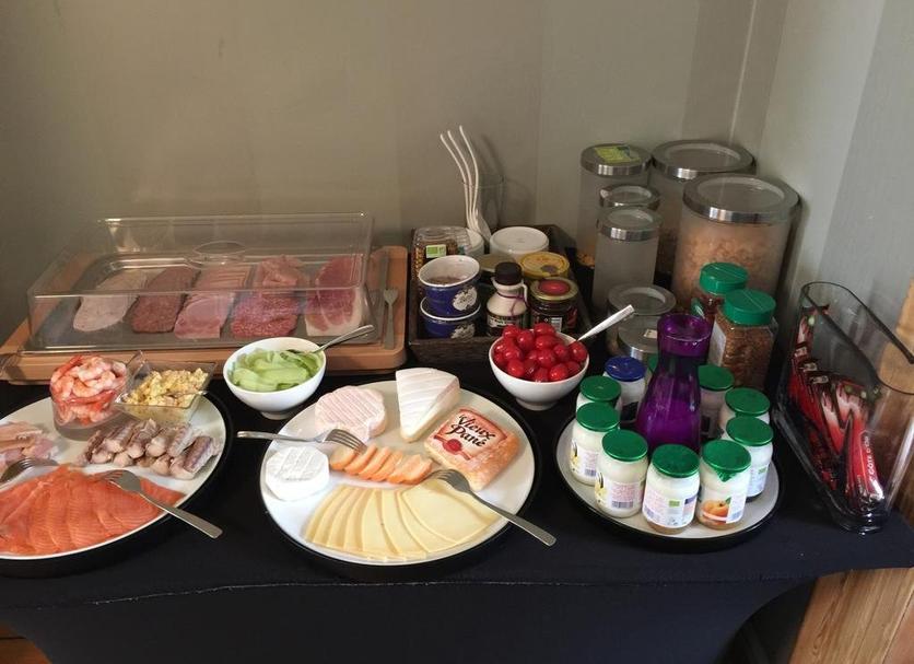 Buffet Photo