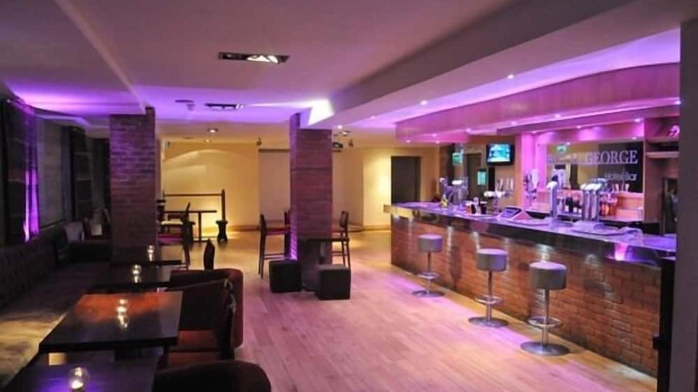 The Royal George Hotel