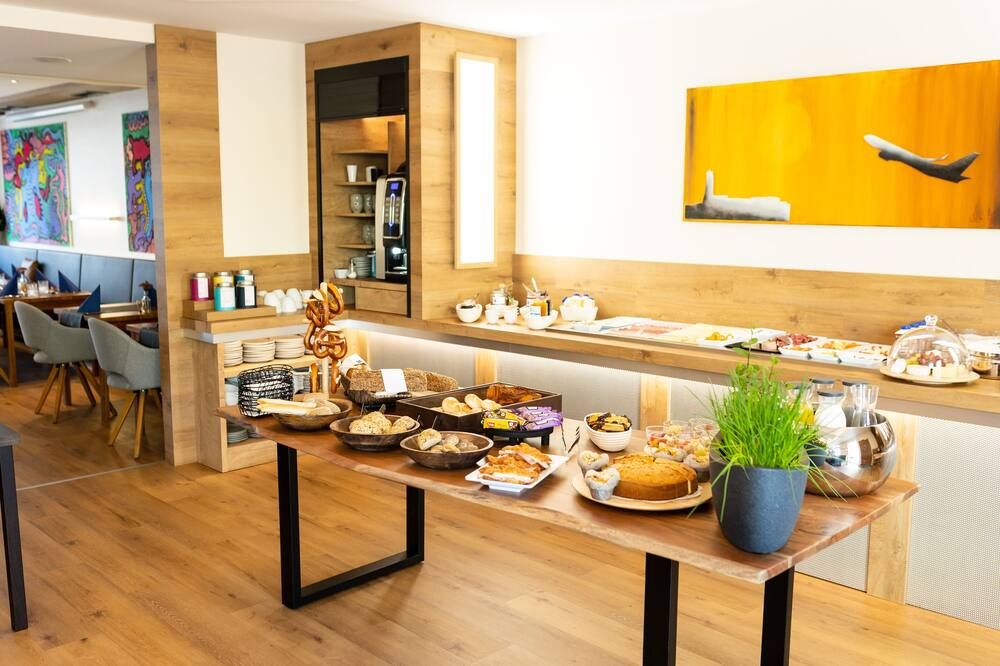 Buffet Photo