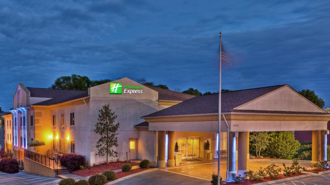 Holiday Inn Express Hotel & Suites Chattanooga-Hixson