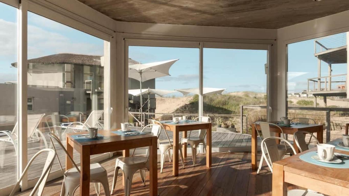 Maradentro Apart Hotel & Suites