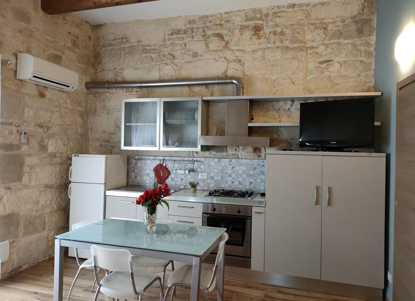 Kitchen Photo