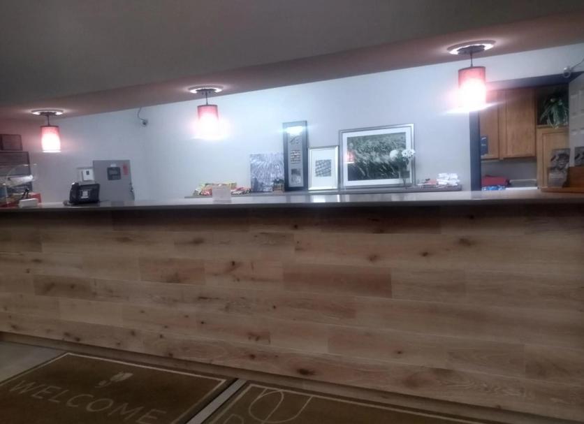 Front desk Photo