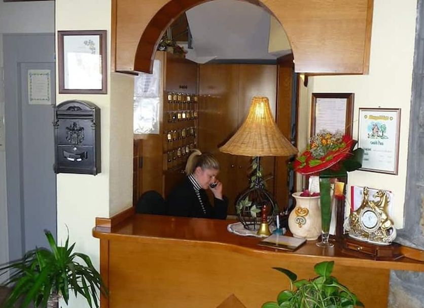 Front desk Photo