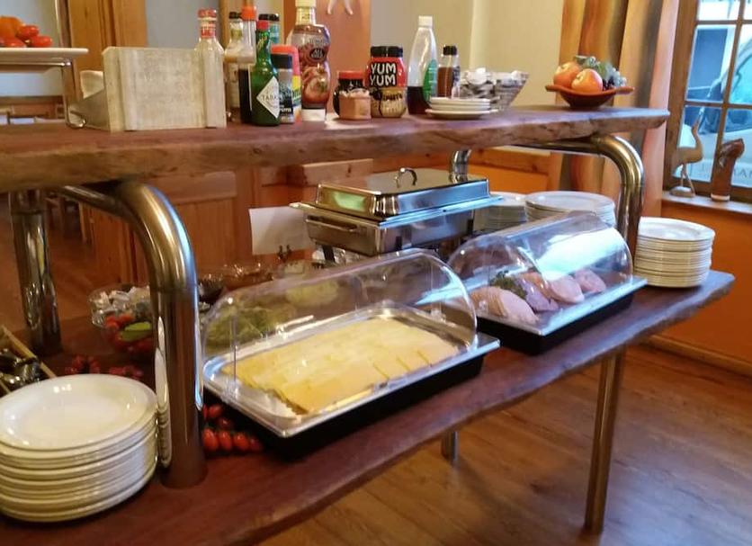 Buffet Photo