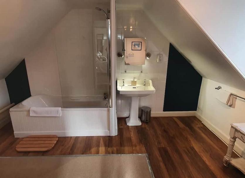 Bathroom Photo