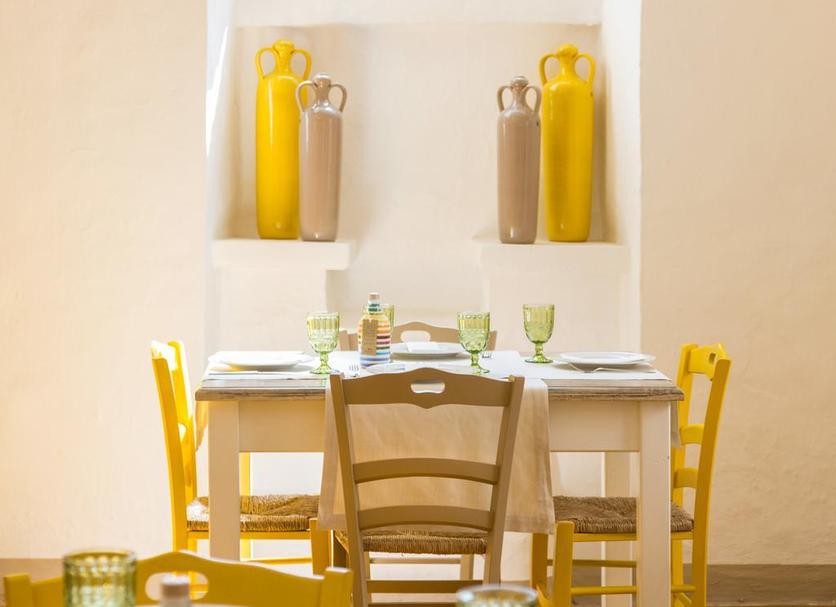 Dining room Photo