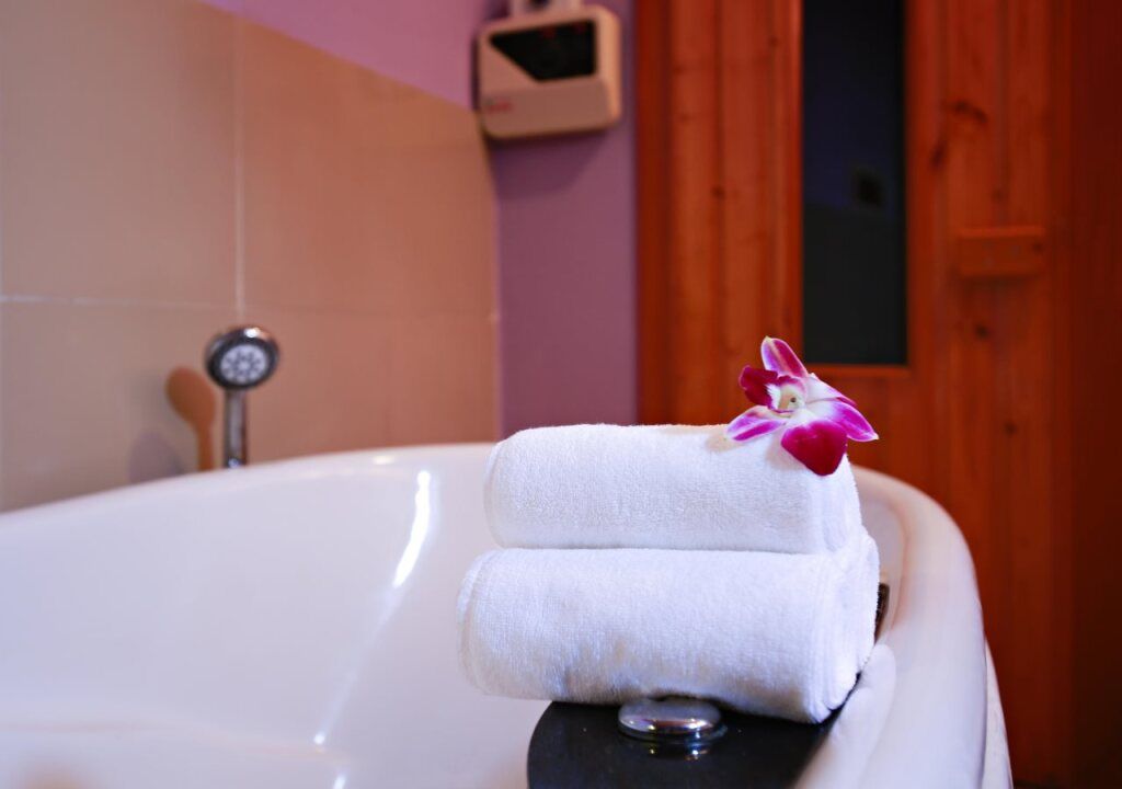 Room amenity