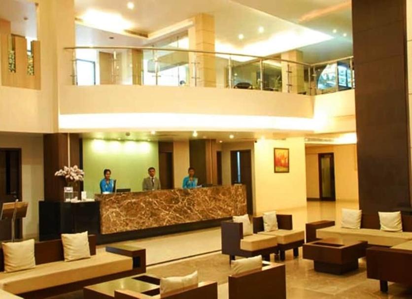 Front desk Photo