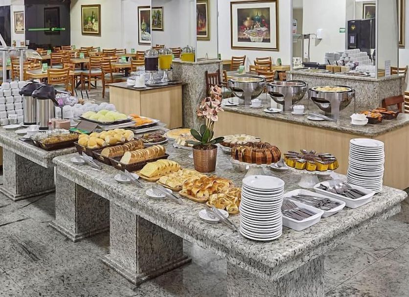 Buffet Photo
