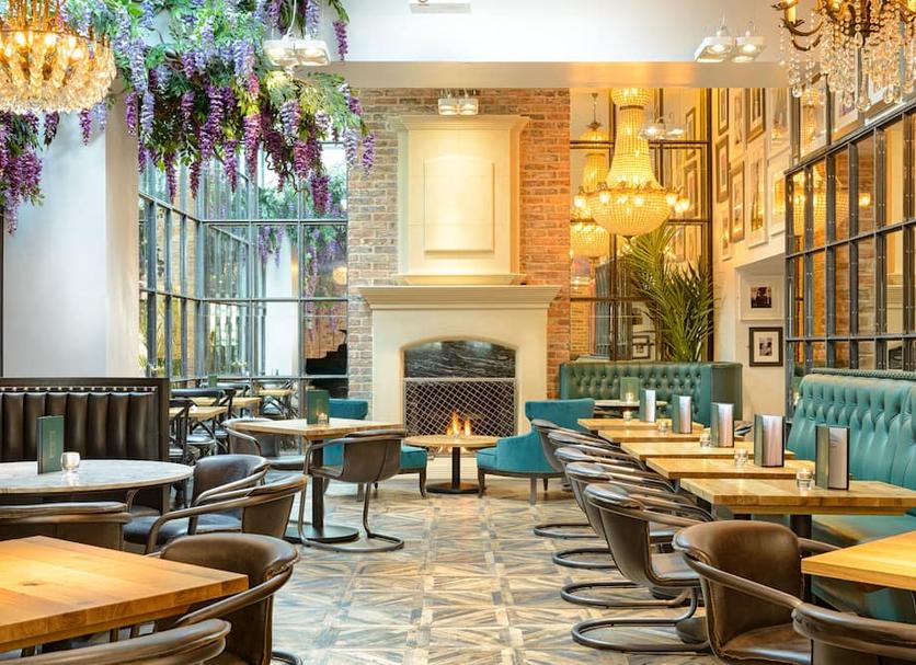 Restaurant Photo