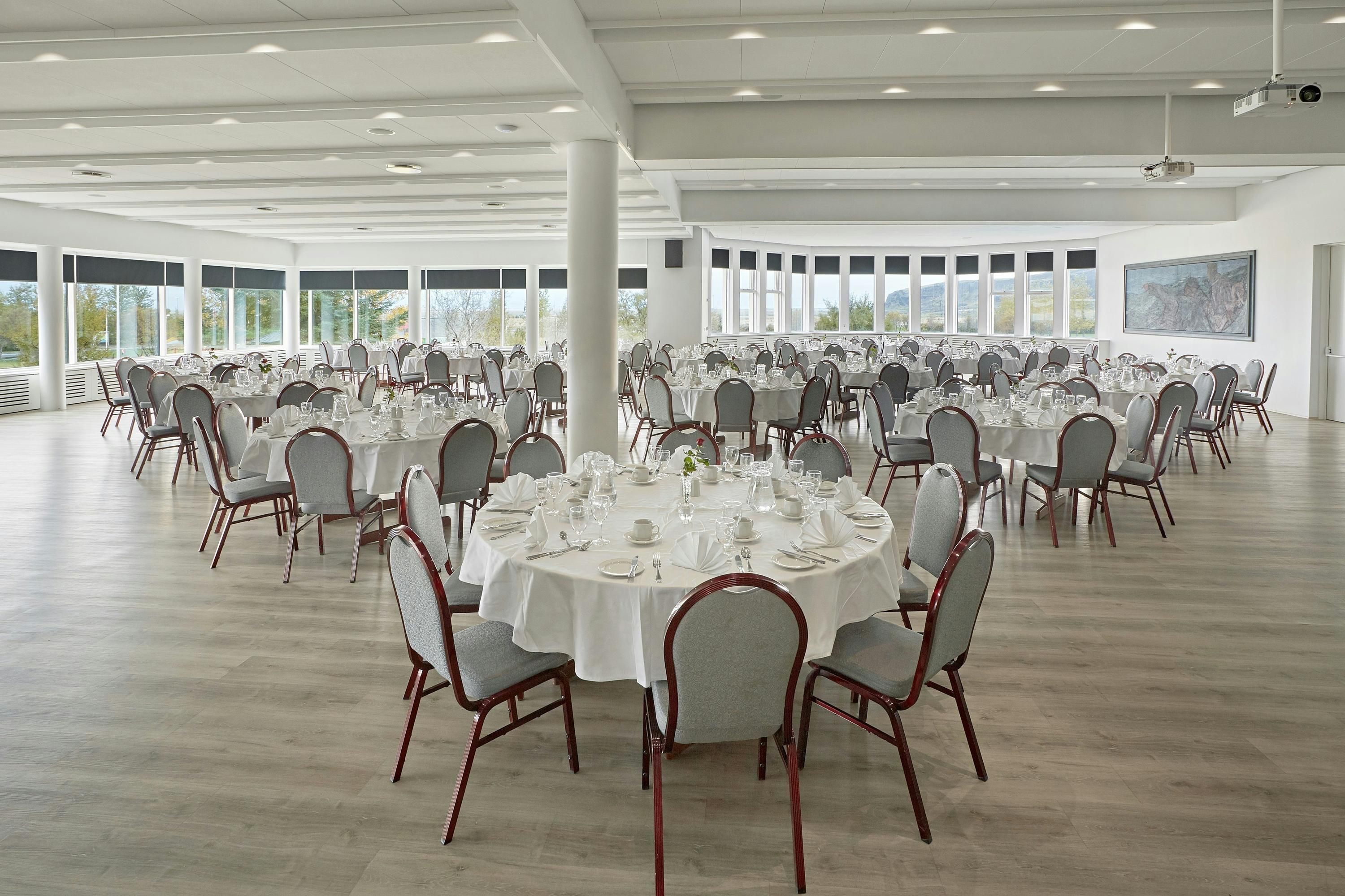Banquet hall