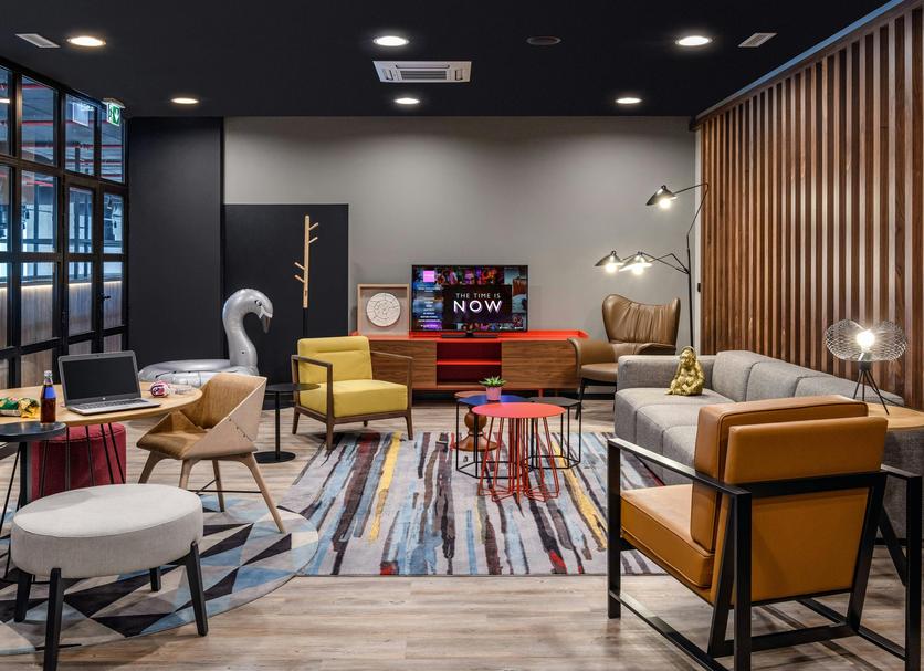 Lounge Photo