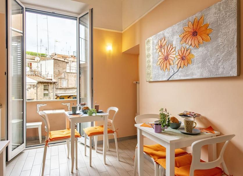 Dining room Photo