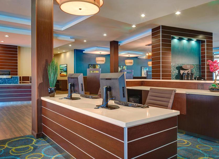 Front desk Photo