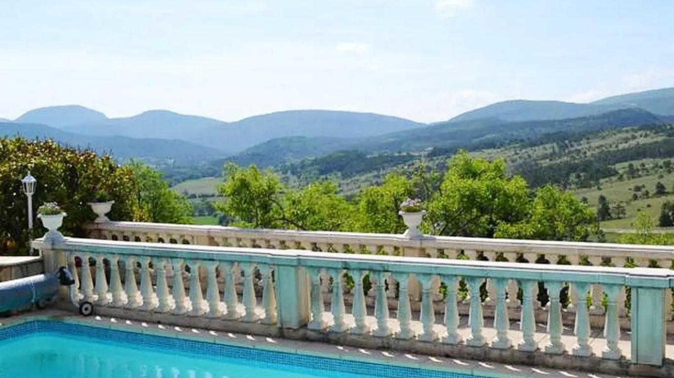 Logis Hôtel Le Vieil Amandier