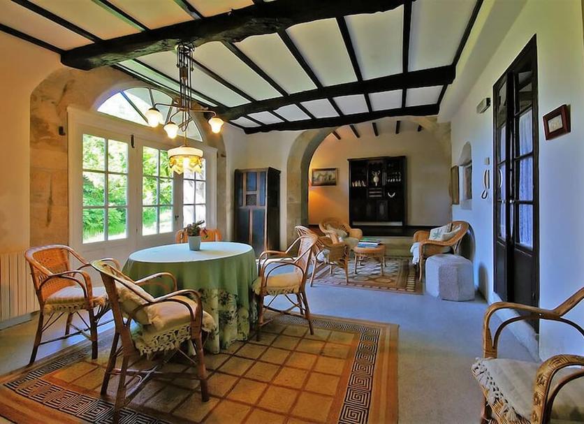 Dining room Photo