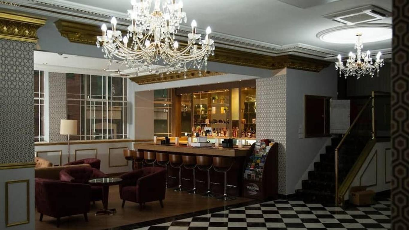 The Ladbrooke Hotel