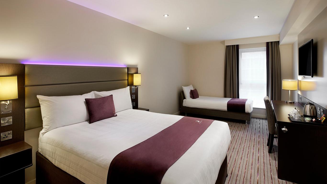 Premier Inn Chester Central North