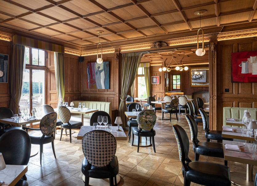 Restaurant Photo
