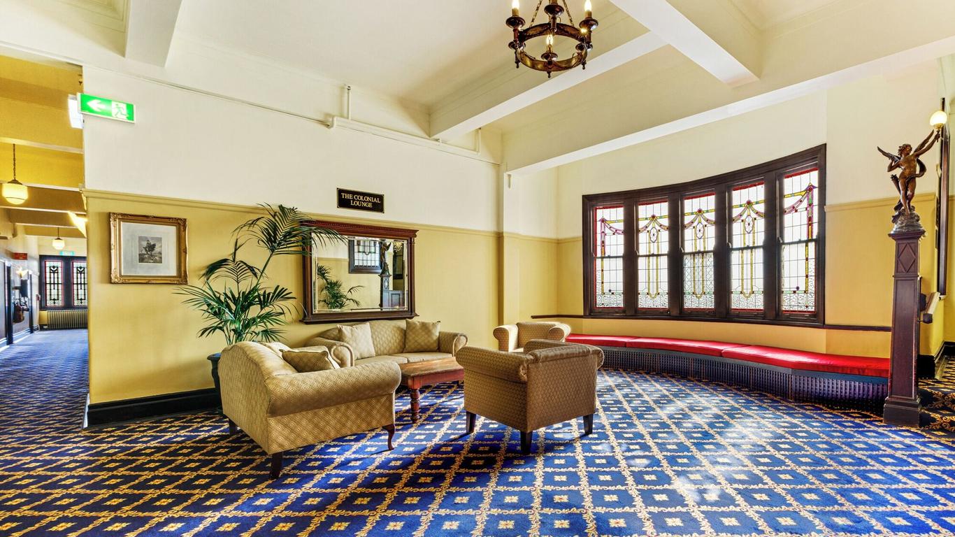 Carrington Hotel