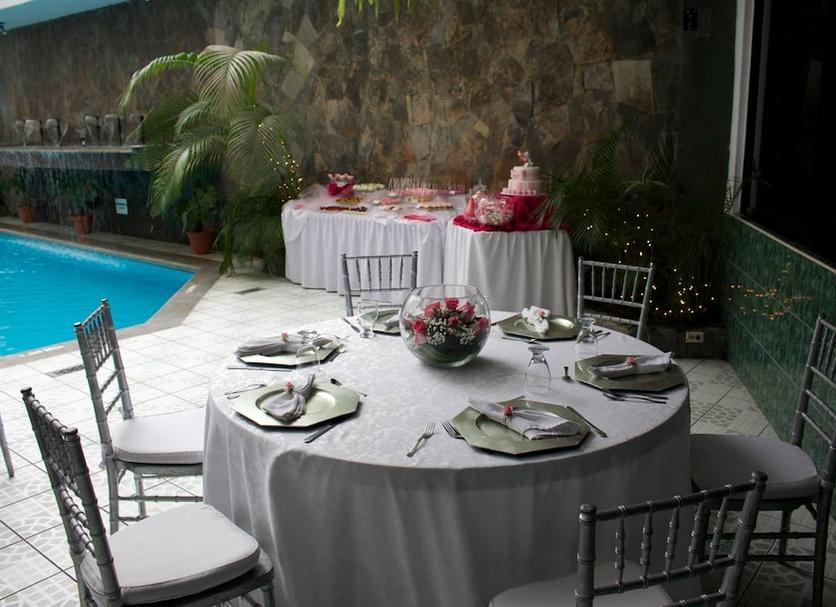 Banquet hall Photo