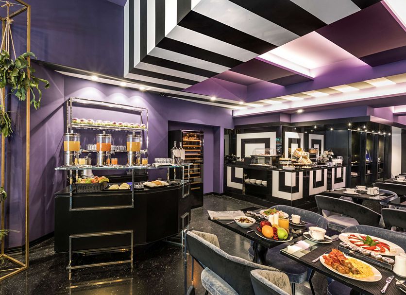 Buffet Photo