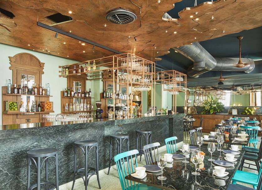 Bar Photo