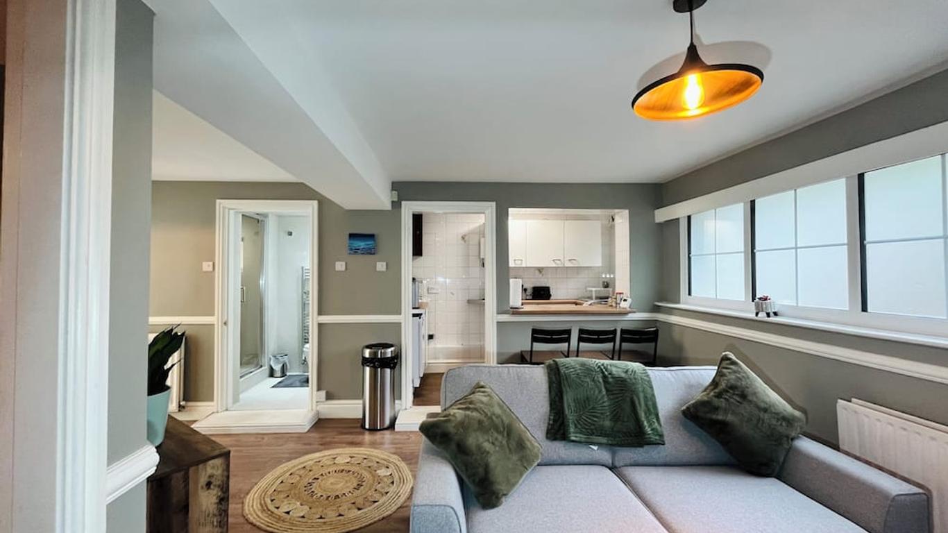 Mossley Hill Retreat