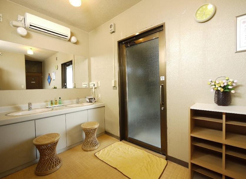 Bathroom Photo