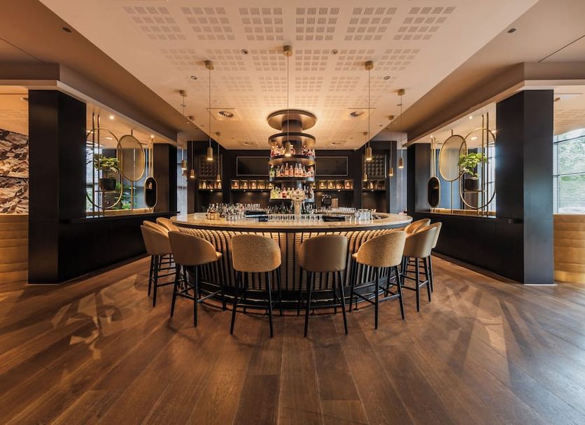 Bar Photo