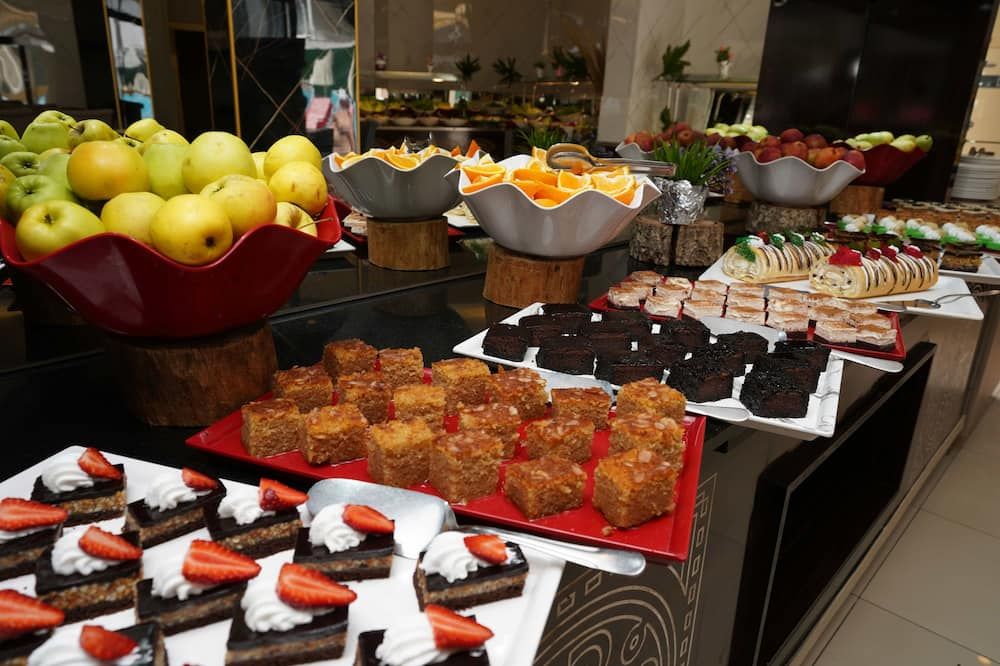 Buffet Photo