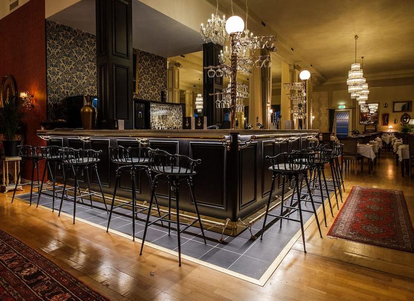Bar Photo