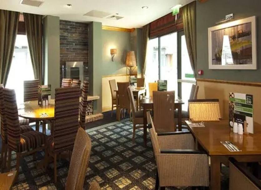 Restaurant Photo