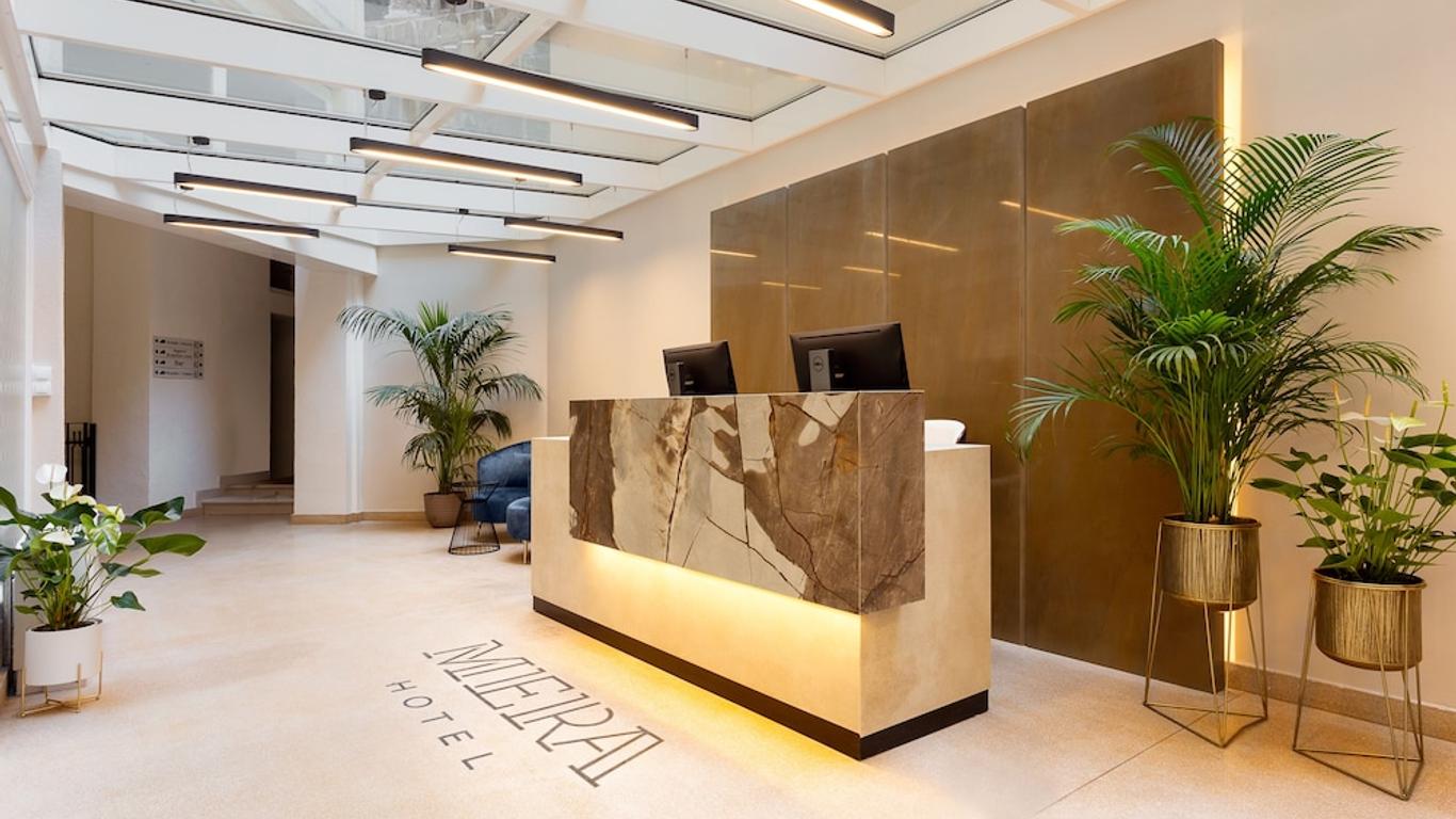 Mera Hotel