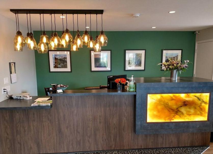 Front desk Photo