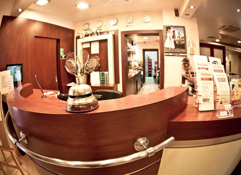 Front desk Photo
