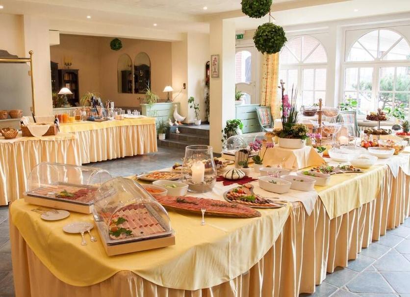 Buffet Photo